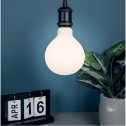 AMPOULE LED DECO OPAQUE STRIEE G95 1055 LUMENS 3000KELVIN 10W E27